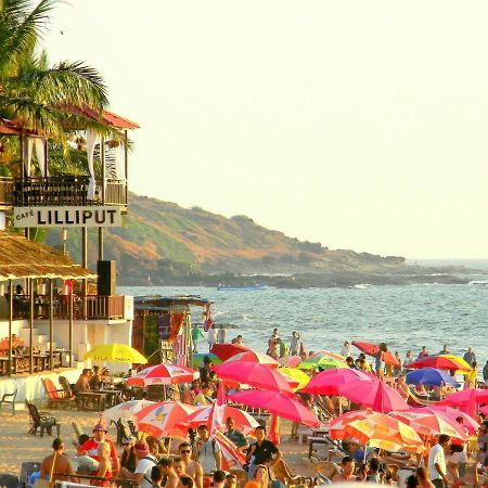 4Bhk Sparkling Apartment Near Beach Pool & Bar 2Bhkx2 Vagator Bagian luar foto