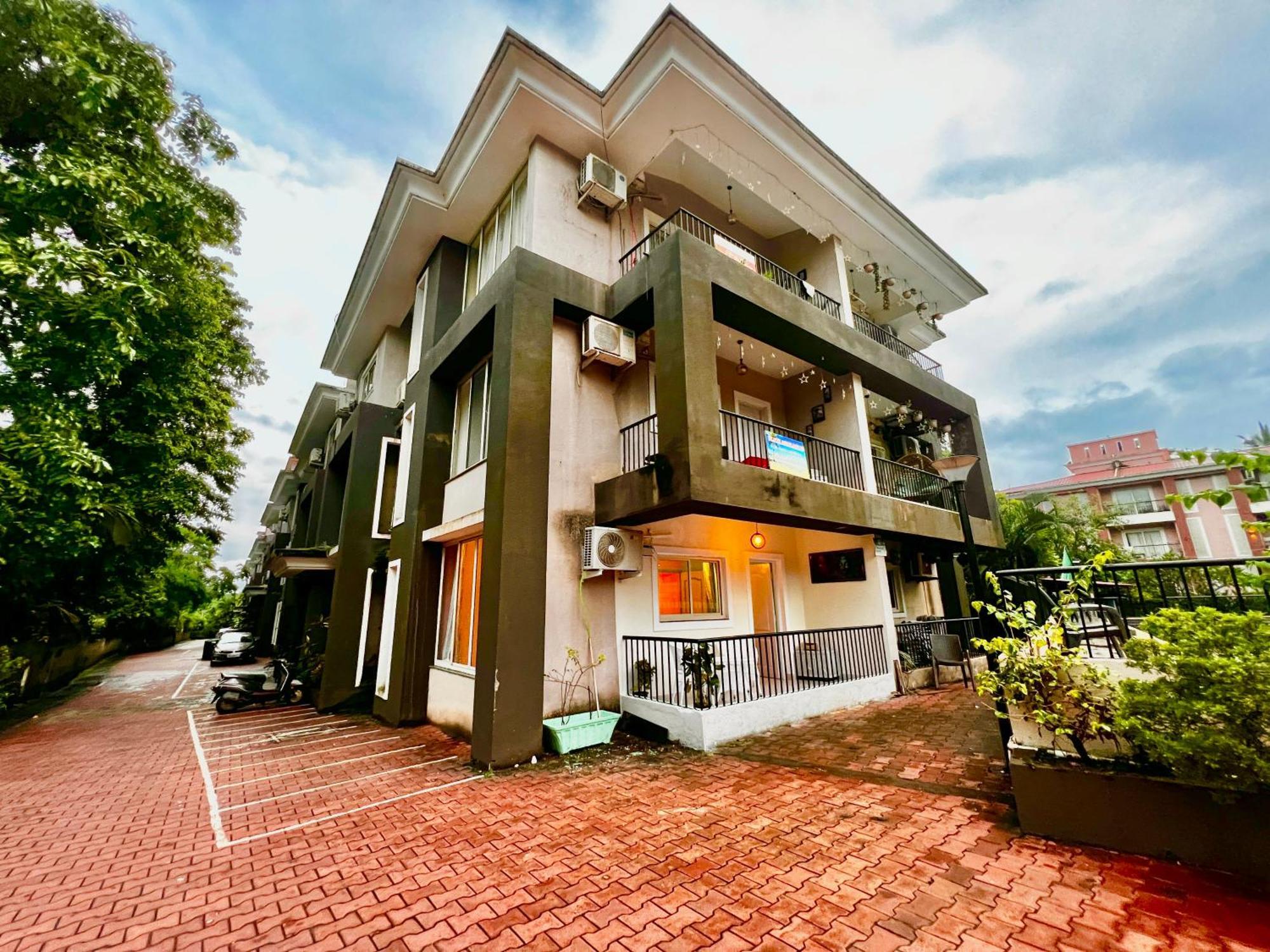 4Bhk Sparkling Apartment Near Beach Pool & Bar 2Bhkx2 Vagator Bagian luar foto