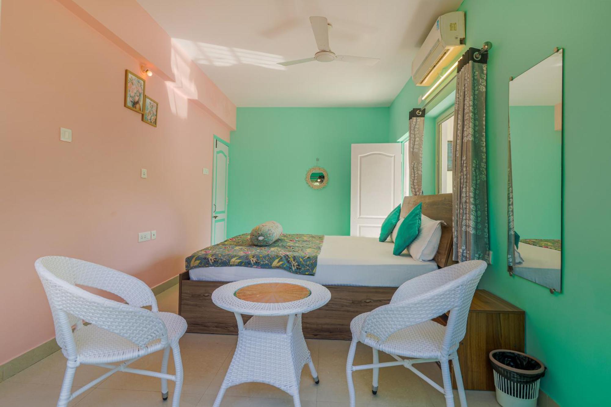 4Bhk Sparkling Apartment Near Beach Pool & Bar 2Bhkx2 Vagator Ruang foto